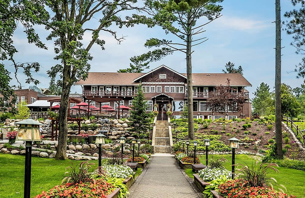 Booking the Perfect Minnesota Resort Vacation